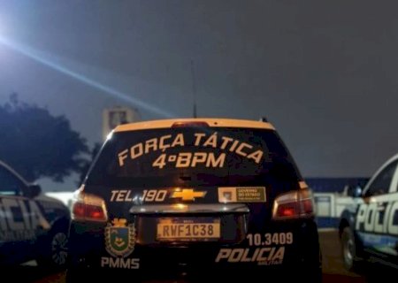 Homem é detido após ameaçar passageiros com faca dentro de ônibus na fronteira