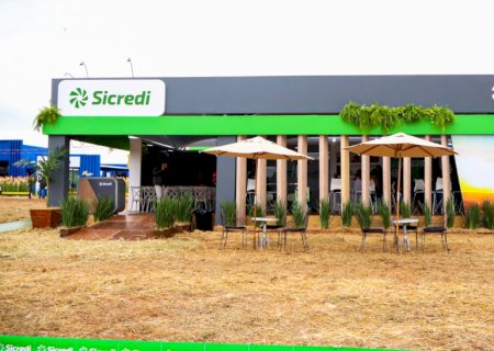 Showtec 2026 termina com protagonismo do Sicredi em negócios, educação financeira e relacionamento