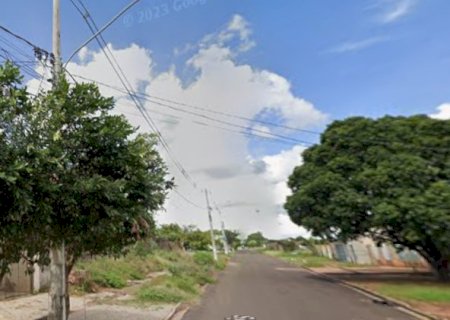 Vizinho esfaqueia homem durante discussão e vítima fica em estado grave