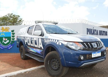 Homem é preso por embriaguez ao volante após dirigir em zigue-zague e quase causar acidente