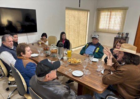 Café com pioneiros ressalta história da Festa do Sereno