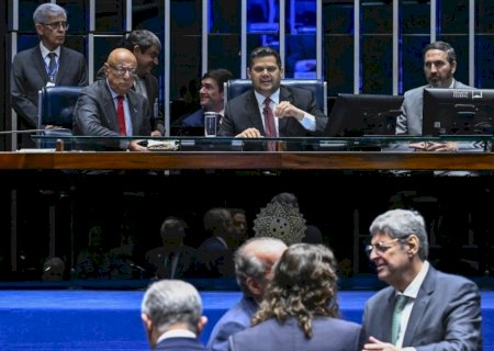 'Pautas-bomba' em tramitação no Congresso têm impacto fiscal de R$ 111 bilhões por ano, diz governo