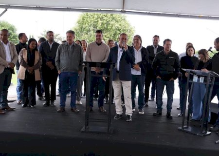 Eduardo Riedel e Clóvis do Banco entregam obras que impulsionam o futuro de Taquarussu