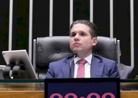 Para destrancar pauta da Câmara, Motta pautará mais um PL do fim da escala 6×1