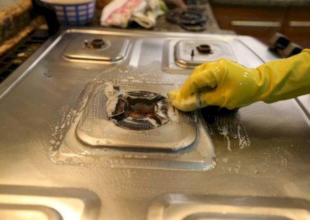 Por que limpar a casa pode ajudar na saúde mental