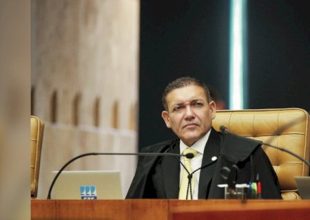 Oposição vai usar pedido de revisão criminal da condenação de Bolsonaro como plano eleitoral