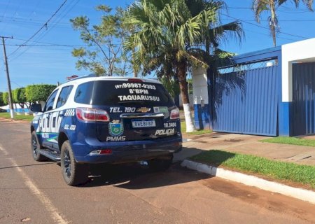 Jovem é detido após invadir residência e tentar fugir da Polícia Militar em Taquarussu