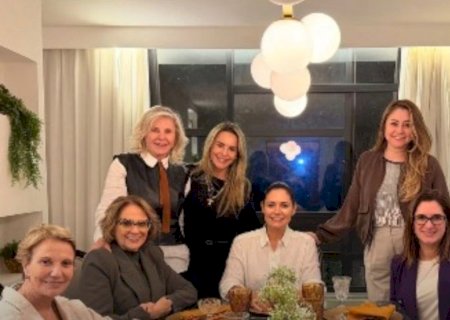 Cobrada por Flávio, Michelle avalia lançar mobilização em defesa de candidaturas femininas