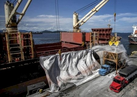 Renegociação de dívidas acentua o atraso nas compras de insumos