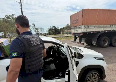 Receita intensifica fiscalização na fronteira e apreende R$ 1,9 milhão em mercadorias