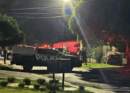 Empresário é baleado seis vezes ao chegar em residência na fronteira