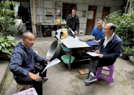 China: governo proíbe pregador de organizar grupos de estudo