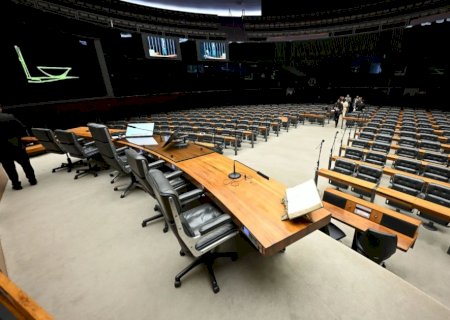 Com “feriado duplo', Congresso Nacional terá semana esvaziada