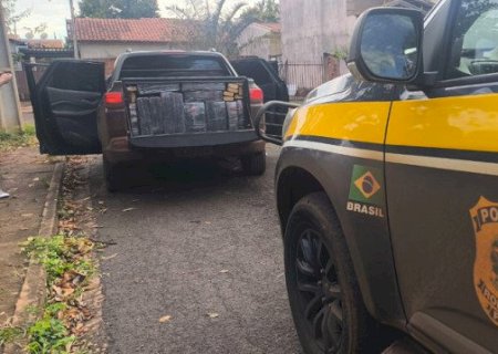 Fuga termina em cerco da PRF e apreensão de grande carga de droga