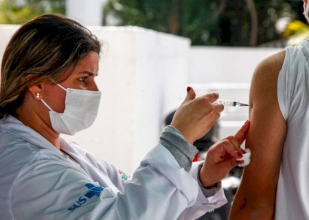 Vacinação contra HPV reduz infecção mesmo entre mulheres não imunizadas, aponta estudo brasileiro