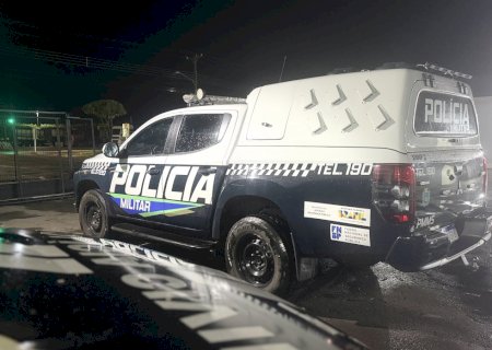 Jovem é preso após briga com companheira por ciúmes