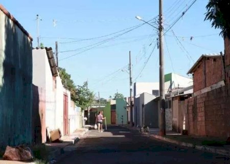 Adolescente de 16 anos é executado com 12 tiros dentro de casa