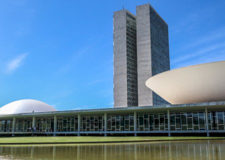 Enquanto culpamos os políticos, ignoramos o corruptor