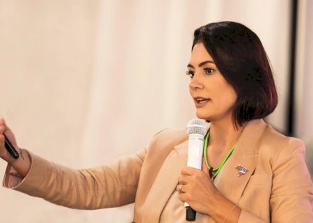 Michelle Bolsonaro deixa presidência do PL Mulher para dedicar mais tempo à família