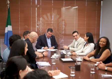 Governo de MS autoriza concurso público com 2 mil vagas para professores da rede estadual