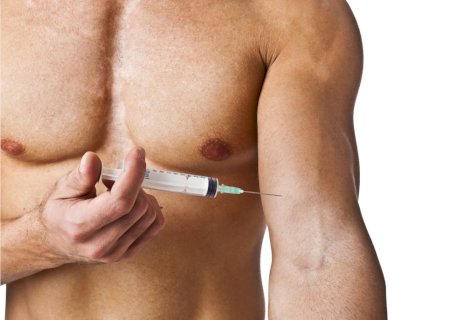 Hormônio do crescimento para trincar e ganhar músculos: faz sentido tomar?