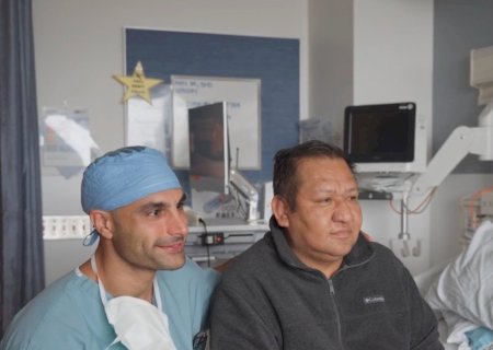Como está o homem que recebeu o primeiro transplante de bexiga do mundo