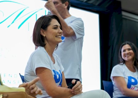 Candidatura de Michelle será decidida por Bolsonaro, diz Valdemar