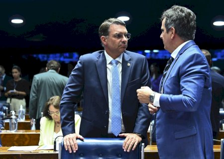 Aliados de Flávio querem reverter decisão do PP e buscar apoio do partido