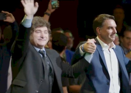 A reação de Fachin após Javier Milei se referir a Moraes como ‘lixo careca’ em convenção de Flávio Bolsonaro