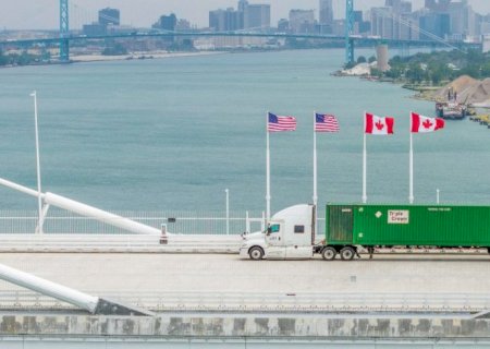 EUA impõem tarifas de 50% sobre produtos canadenses