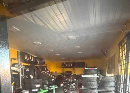 Operação apreende cigarros e pneus de origem estrangeira