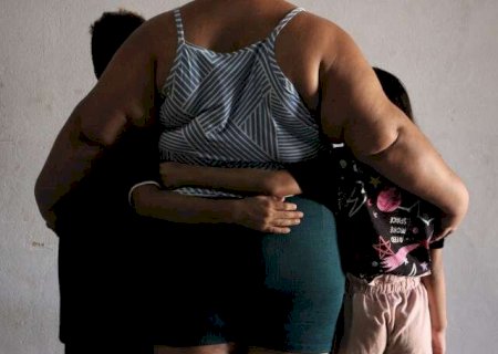 Antes de sequestrar bebê, suspeita teria abordado outra mãe em frente a UPA