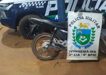 Motociclista sem CNH e com licenciamento vencido fica gravemente ferido em Ivinhema