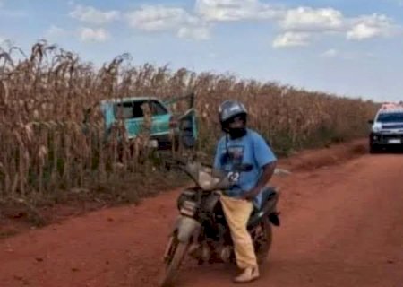 Mulher morre após carro capotar na zona rural de Ponta Porã; filhos de 1 e 5 anos sobrevivem