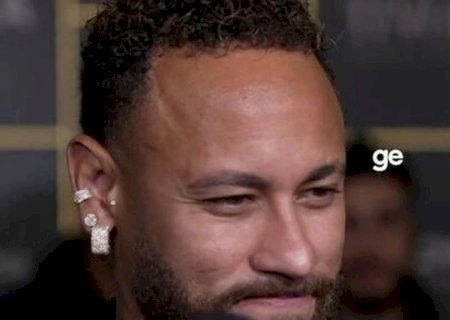 Neymar deixa futuro aberto e cogita aposentadoria no fim do ano