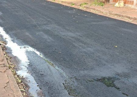 Batayporã: enquanto a Prefeitura trabalha, alguns moradores insistem em prejudicar o serviço
