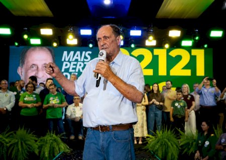 Deputado Zé Teixeira oficializa candidatura apoiado por mais de 100 vereadores