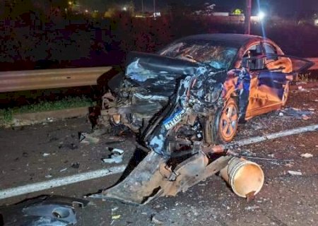 Motorista morre após ser lançado de veículo em acidente e 4 ficam feridos