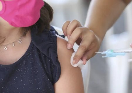 Dia D de vacinação será neste sábado (22) em todo o país; imunização abrange 20 doenças