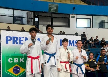Shobukan conquista 14 medalhas e se destaca na 2ª etapa do Campeonato Estadual de Karatê