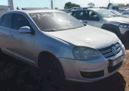 Leilão tem Jetta a R$ 11 mil e motocicletas de 2025 por R$ 4 mil