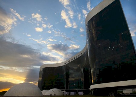 A medida do TSE após filiação de Flávio ao Missão e tentativa de mudança de registro de Lula