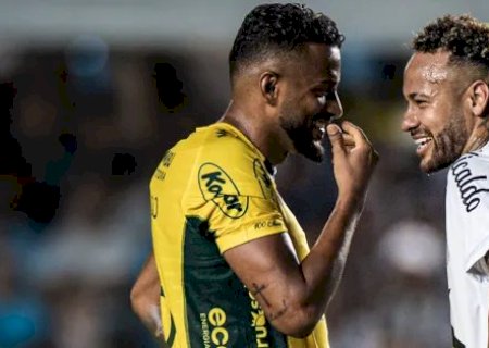 Algoz do Santos em 2025, Reinaldo destaca duelo com Neymar