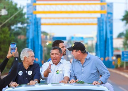 Rumo ao Senado, Reinaldo percorre 12 municípios em dois dias