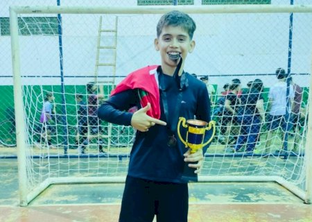 Escolinha de Futebol da Secel projeta talentos e abre caminhos para jovens atletas de Batayporã
