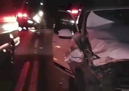 Acidente envolvendo uma moto e um carro na BR-376 deixou uma vítima fatal, em Vicentina