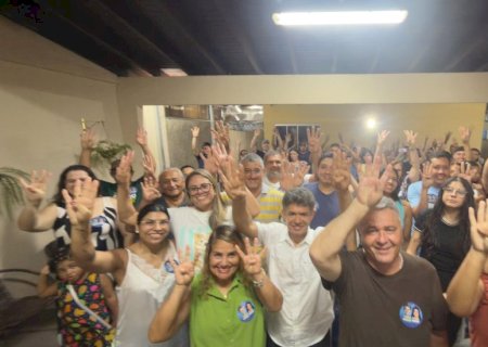 Rinaldo reforça compromisso com valorização dos profissionais da educação em reuniões com o setor