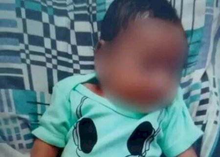 Pais que tentaram entregar bebê em pagode são soltos horas após prisão
