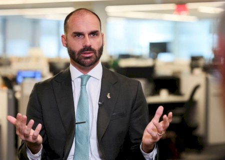Conheça a carreira de escrivão da PF, cargo de Eduardo Bolsonaro