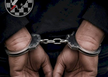 Polícia cumpre mandado de prisão na fronteira durante abordagem